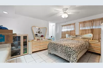 7568 W 4th Ct, Hialeah, FL 33014 - Photo 11