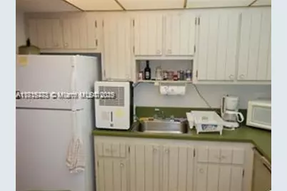 2025 NE 164th St #615, North Miami Beach, FL 33162 - Photo 3