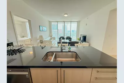 79 SW 12th St #1603-S, Miami, FL 33130 - Photo 9