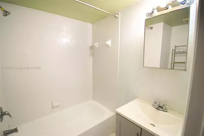 8319 NW 5th Ave #8319, Miami, FL 33150 - Photo 7