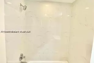 16385 Biscayne Blvd, North Miami Beach, FL 33160 - Photo 7