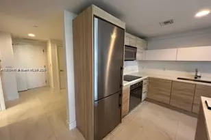 16385 Biscayne Blvd, North Miami Beach, FL 33160 - Photo 7