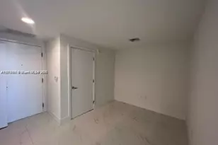 16385 Biscayne Blvd, North Miami Beach, FL 33160 - Photo 15