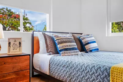 38 SW 25th Rd, Miami, FL 33129 - Photo 23