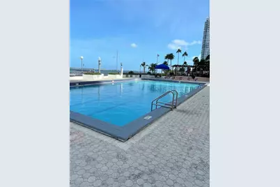 801 Brickell Bay Dr #767, Miami, FL 33131 - Photo 13