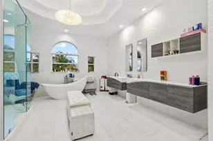 1260 Harbor Ct, Hollywood, FL 33019 - Photo 37