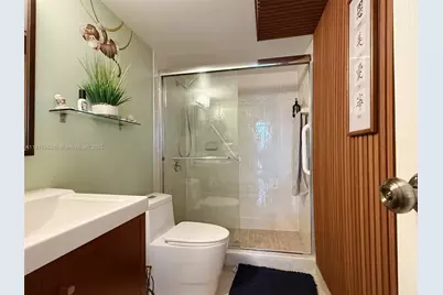 800 Parkview Dr #820, Hallandale Beach, FL 33009 - Photo 35