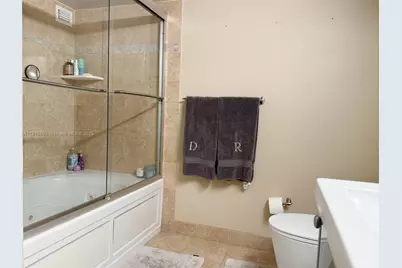 800 Parkview Dr #820, Hallandale Beach, FL 33009 - Photo 29