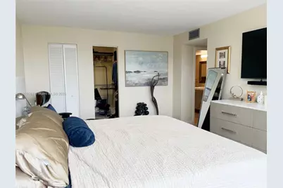 800 Parkview Dr #820, Hallandale Beach, FL 33009 - Photo 21