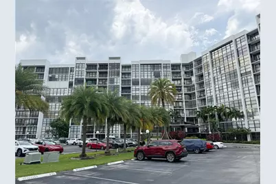 800 Parkview Dr #820, Hallandale Beach, FL 33009 - Photo 1