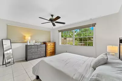 7512 Mutiny Ave, North Bay Village, FL 33141 - Photo 17