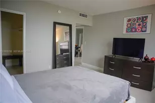 4001 S Ocean Dr, Hollywood, FL 33019 - Photo 15