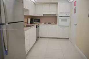 4001 S Ocean Dr, Hollywood, FL 33019 - Photo 11