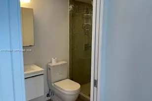 700 16th St, Miami Beach, FL 33139 - Photo 11