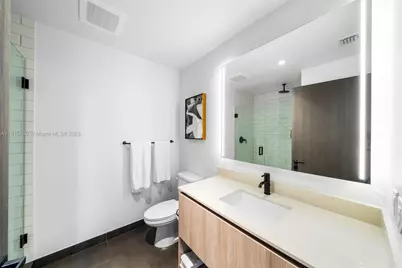 398 NE 5th St #1809, Miami, FL 33132 - Photo 21