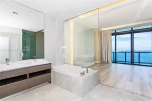 460 NE 28th St, Miami, FL 33137 - Photo 11