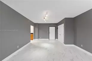 90 Edgewater Dr, Coral Gables, FL 33133 - Photo 21