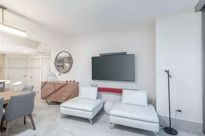 488 NE 18th St #3911, Miami, FL 33132 - Photo 9