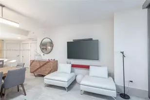 488 NE 18th St, Miami, FL 33132 - Photo 9