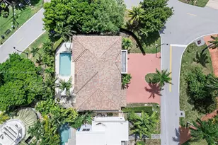 18825 N Bay Rd, Sunny Isles Beach, FL 33160 - Photo 3