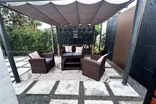 1012 SW 3rd Ave, Hallandale Beach, FL 33009 - Photo 33