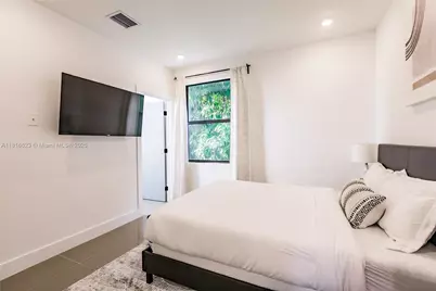 3645 SW 3rd Street, Miami, FL 33135 - Photo 37