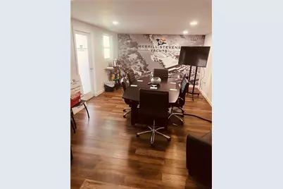 881 NW 13th Ave #2nd Floor, Miami, FL 33135 - Photo 5