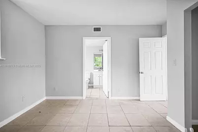 14180 NW 22nd Ave #4, Opa-Locka, FL 33054 - Photo 29