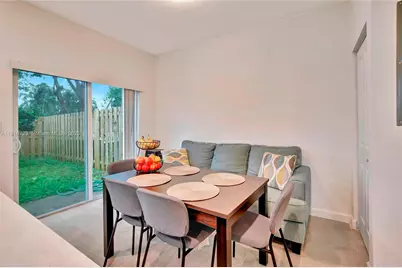 12210 NW 24th Pl, Miami, FL 33167 - Photo 11