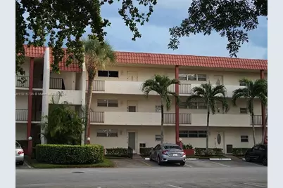9820 S Hollybrook Lake Dr #205, Pembroke Pines, FL 33025 - Photo 1