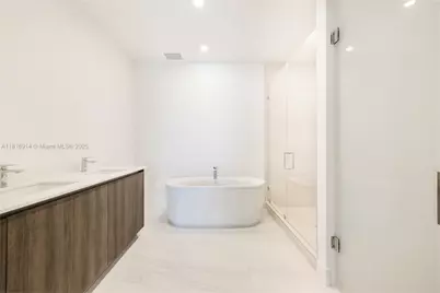 17550 Collins #1604, Sunny Isles Beach, FL 33160 - Photo 15