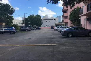 677 SW 9th Ave, Miami, FL 33130 - Photo 13