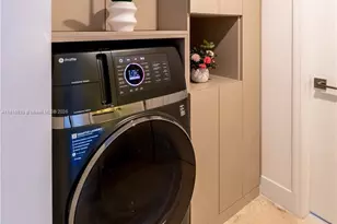 848 Brickell Key Dr, Miami, FL 33131 - Photo 21