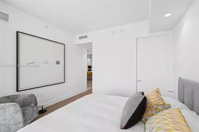 5775 Collins Ave #1602, Miami Beach, FL 33140 - Photo 67