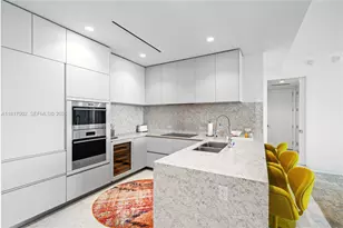 5775 Collins Ave, Miami Beach, FL 33140 - Photo 5
