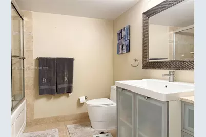 800 Parkview Dr #820, Hallandale Beach, FL 33009 - Photo 31