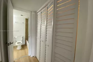 9350 Fontainebleau Blvd, Miami, FL 33172 - Photo 9