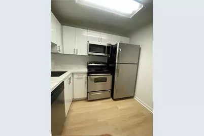 9350 Fontainebleau Blvd #609, Miami, FL 33172 - Photo 3