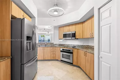 100 Meridian Ave #216, Miami Beach, FL 33139 - Photo 21