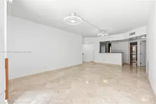 100 Meridian Ave, Miami Beach, FL 33139 - Photo 17