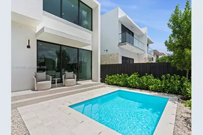 2732 SW 31st Ave, Miami, FL 33133 - Photo 3