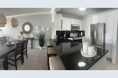 5601 Collins Ave #923, Miami Beach, FL 33140 - Photo 11