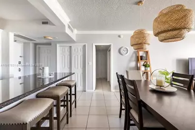 5601 Collins Ave #923, Miami Beach, FL 33140 - Photo 13