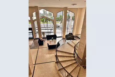 5601 Collins Ave #923, Miami Beach, FL 33140 - Photo 43