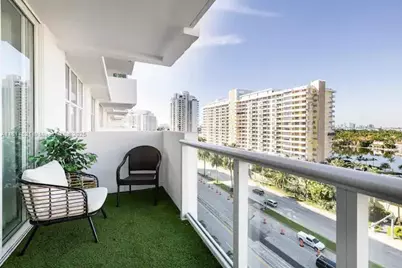 5601 Collins Ave #923, Miami Beach, FL 33140 - Photo 1