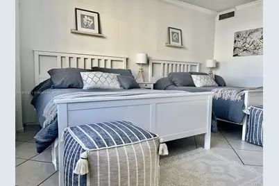 5601 Collins Ave #923, Miami Beach, FL 33140 - Photo 31