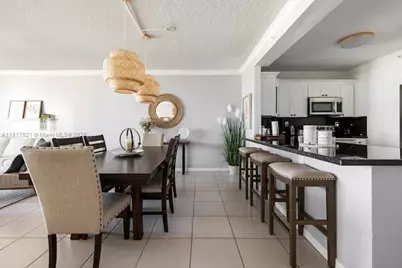 5601 Collins Ave #923, Miami Beach, FL 33140 - Photo 5