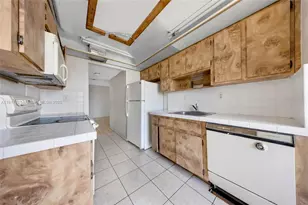 7921 Byron Ave, Miami Beach, FL 33141 - Photo 9