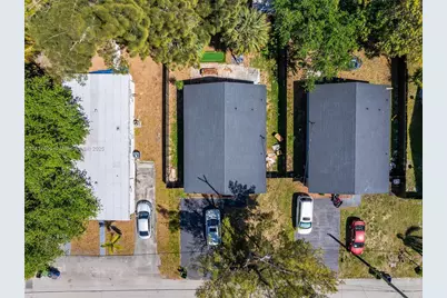 309 SE 3rd Ave, Hallandale Beach, FL 33009 - Photo 25