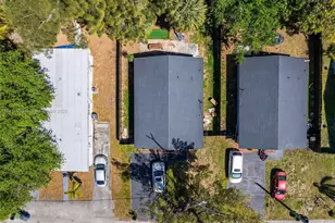 309 SE 3rd Ave, Hallandale Beach, FL 33009 - Photo 25